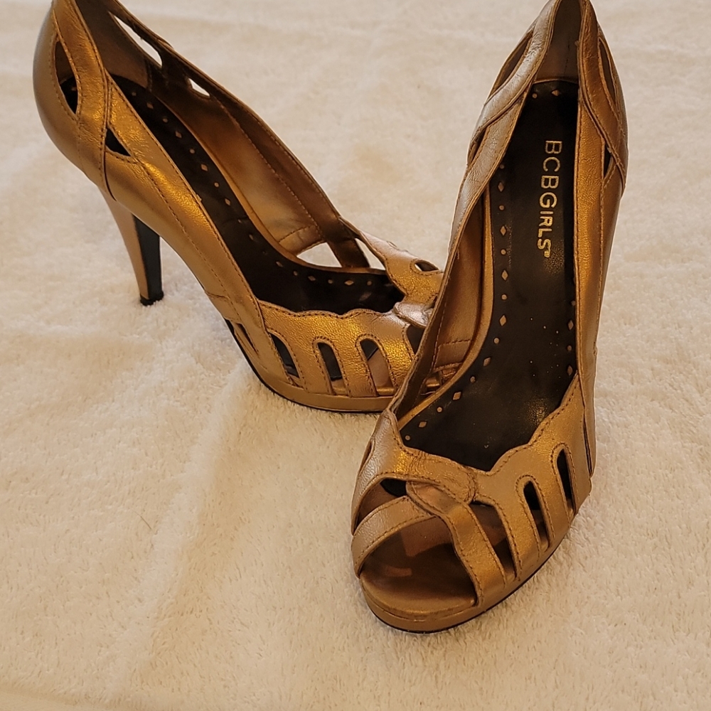 BCBGirls Peep Toe Cut-out heels 6.5